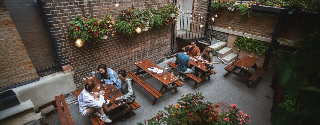 Do you want to find the best lounge bar in London? Take a look at TCR Bar!